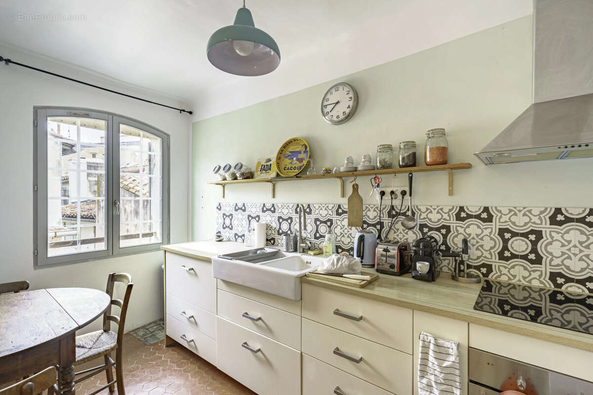 Appartement à MARSEILLE-2E