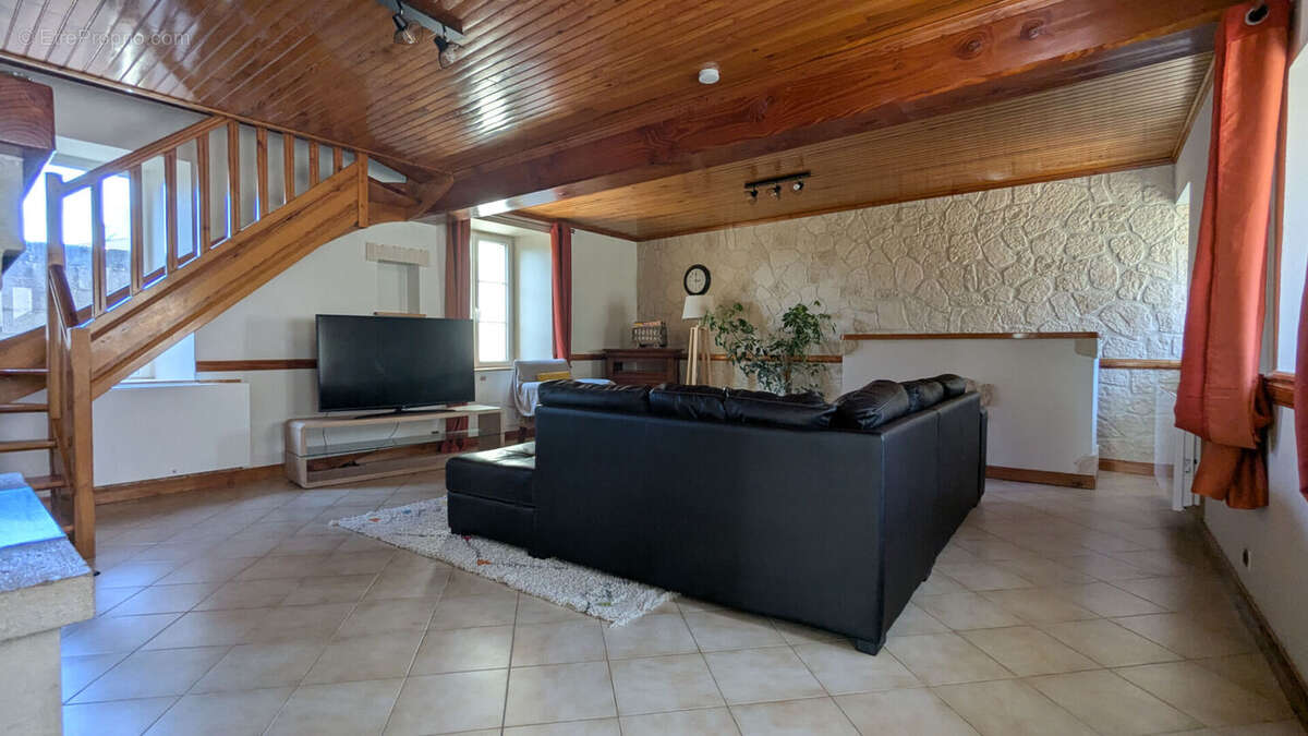 Maison à JOGANVILLE