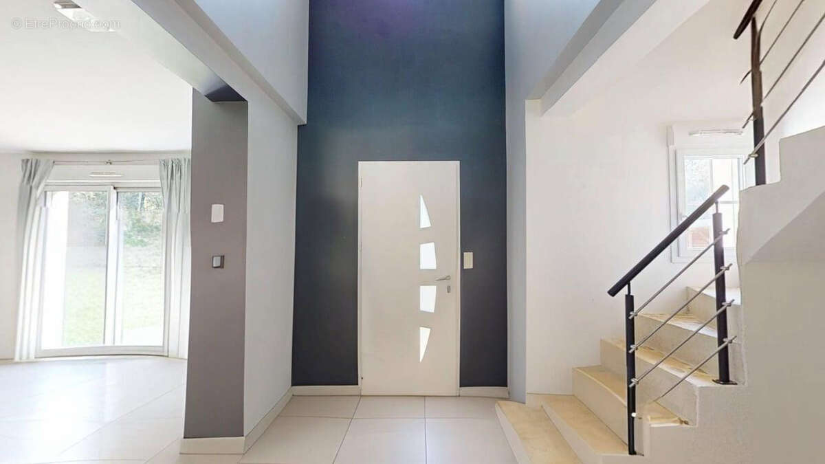 Maison à CANDE-SUR-BEUVRON