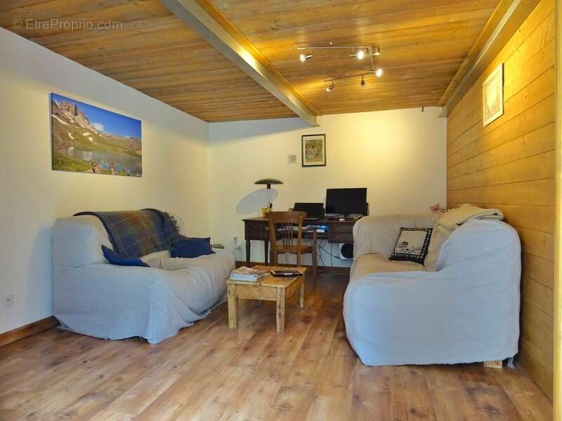 En Savoie (73), à vendre Vallée de La Maurienne, maison P8 rénovée, cave, voutes, terrain, combles, stations de ski, 3 vallées - photo 29
