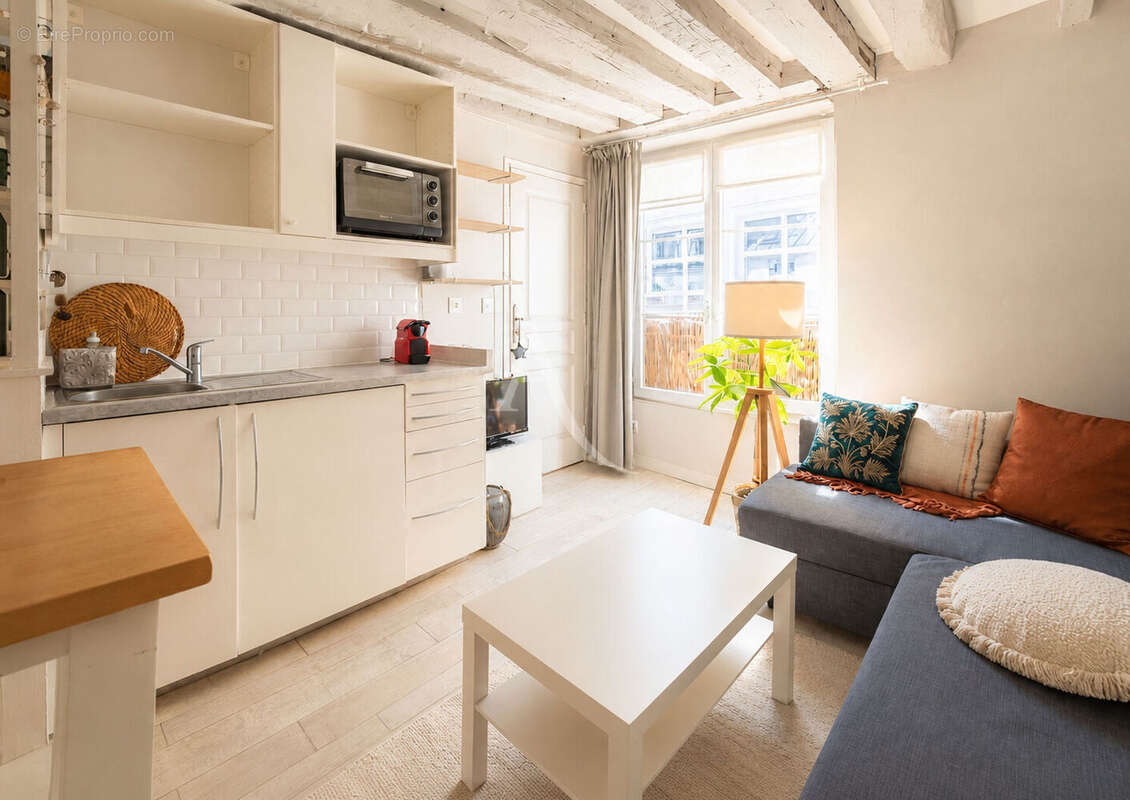 Appartement à PARIS-2E