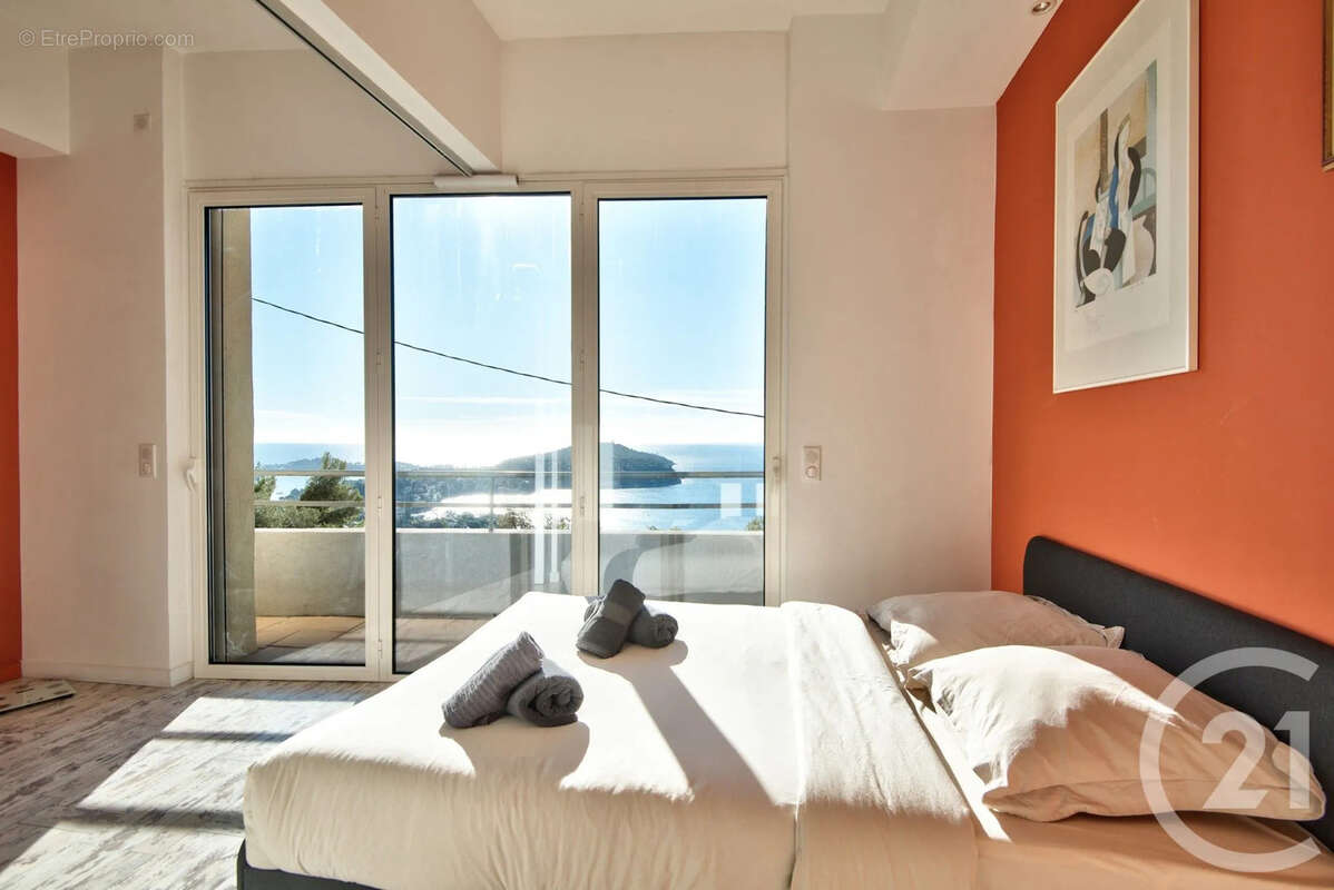 Appartement à VILLEFRANCHE-SUR-MER