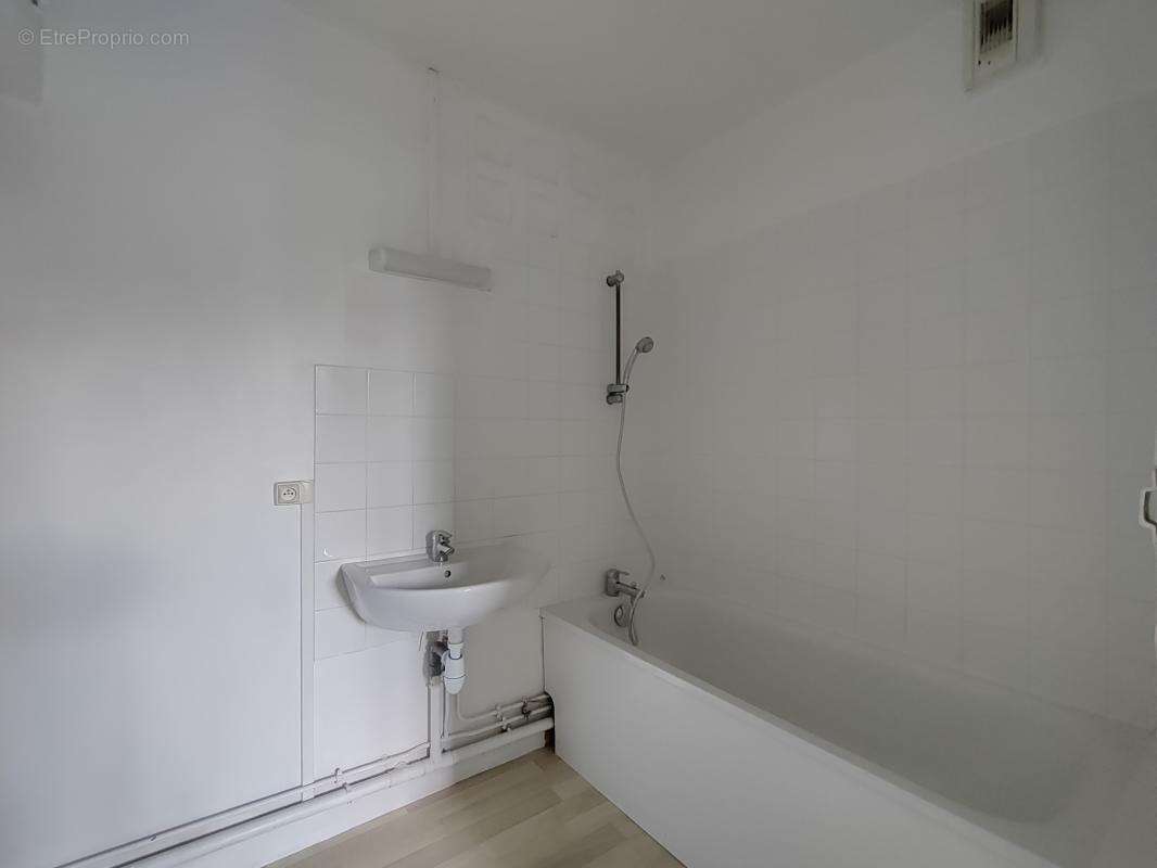 Appartement T3 60m² - Chantilly - 1850.1.2.19 - photo 7
