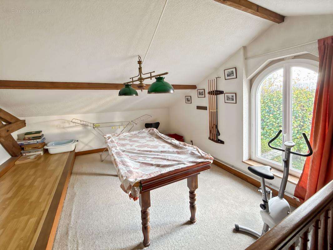 Maison à SAINT-JEAN-DE-BRAYE