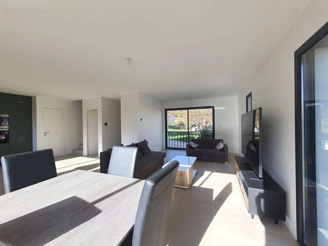 Maison à SAINT-PIERRE-DE-BOEUF