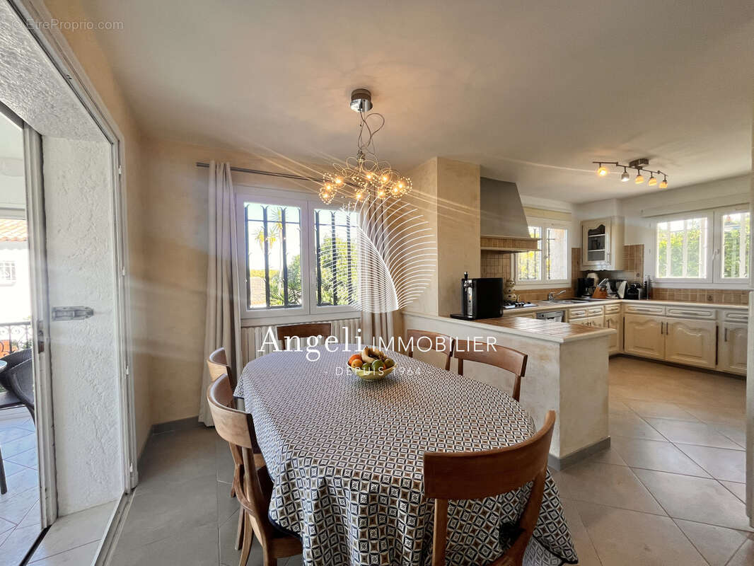 Maison à FREJUS