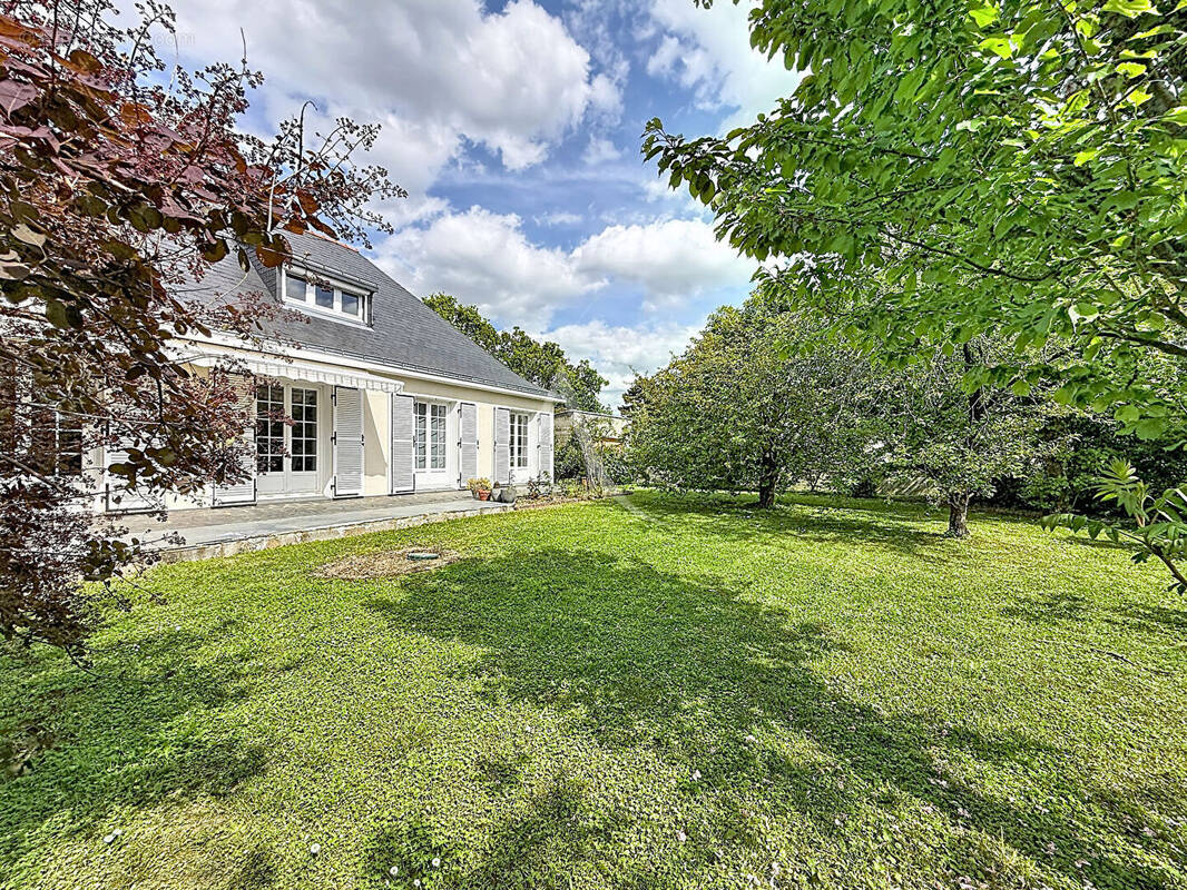 Maison à LES PONTS-DE-CE