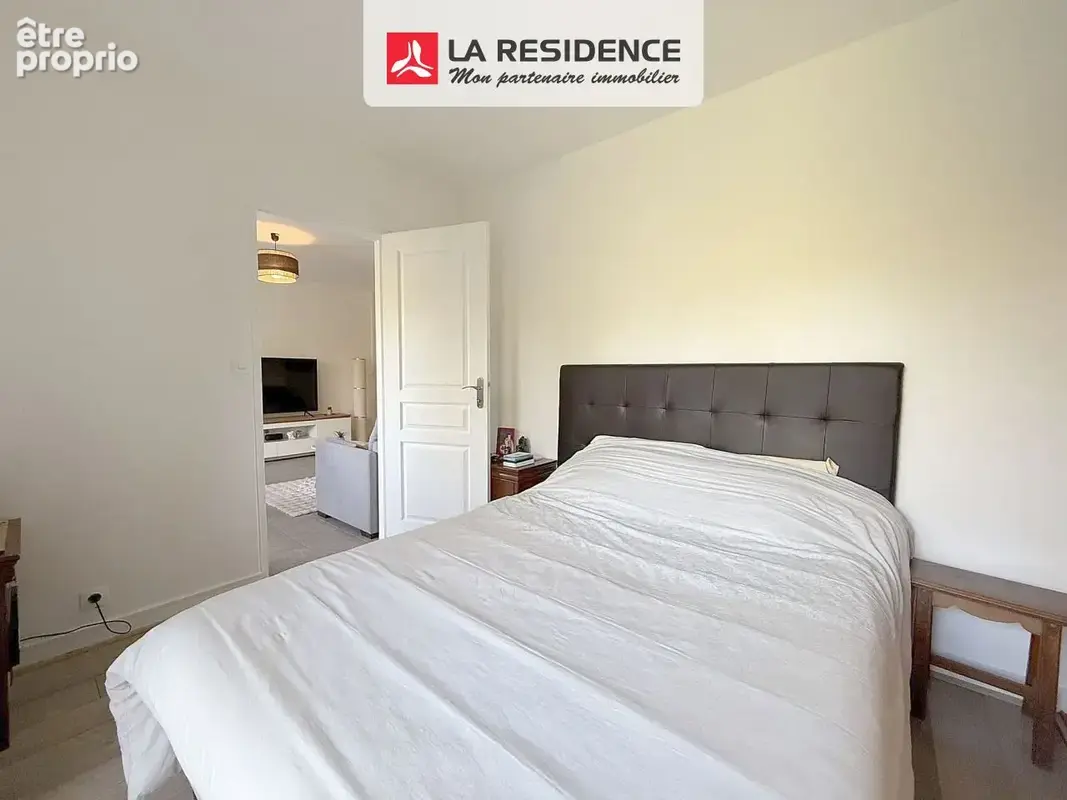 Appartement 3 pièces 63 m² à vendre à Velizy-Villacoublay (78140) - photo 5