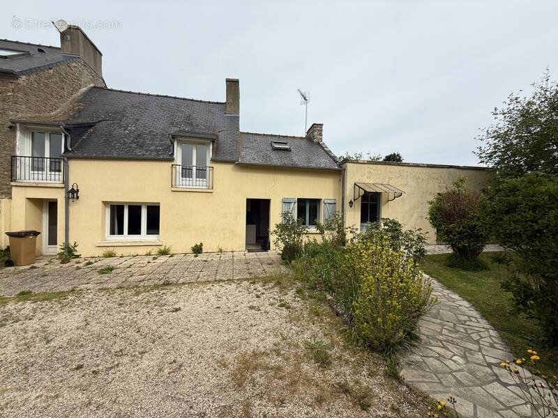 Maison à PLEURTUIT