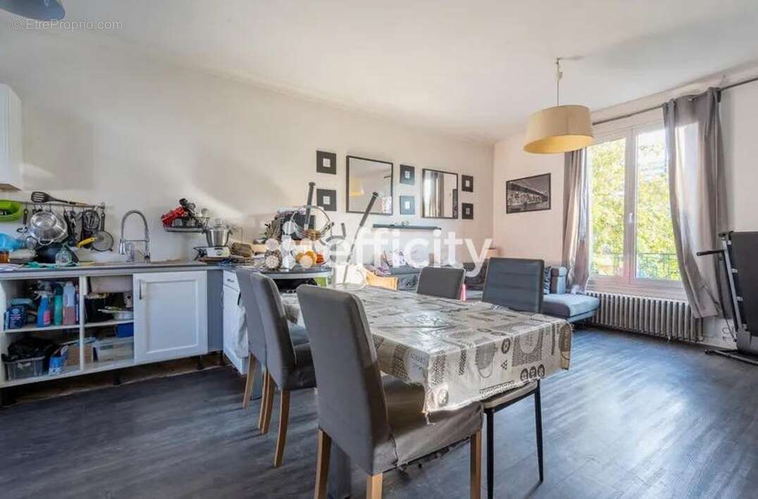 Maison à VILLEMOMBLE