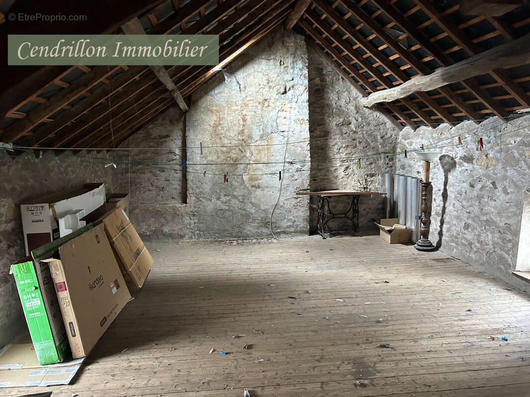 Maison de village en pierre, 3 chambres avec courette exterieur - photo 12