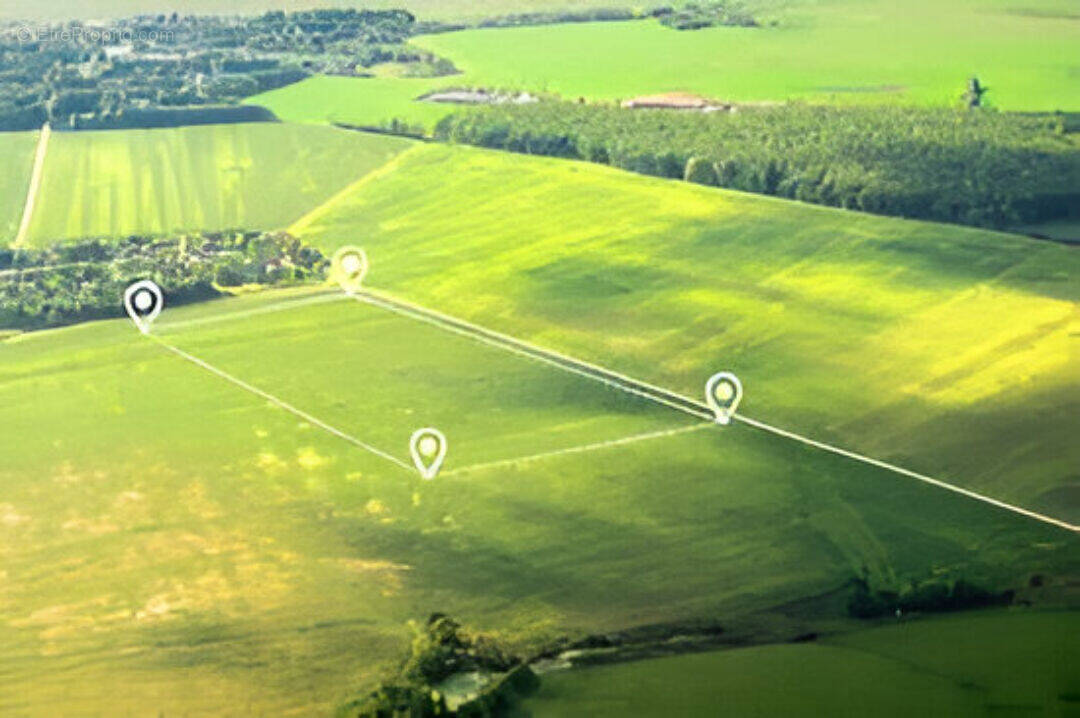 Terrain à ROUZIERS-DE-TOURAINE