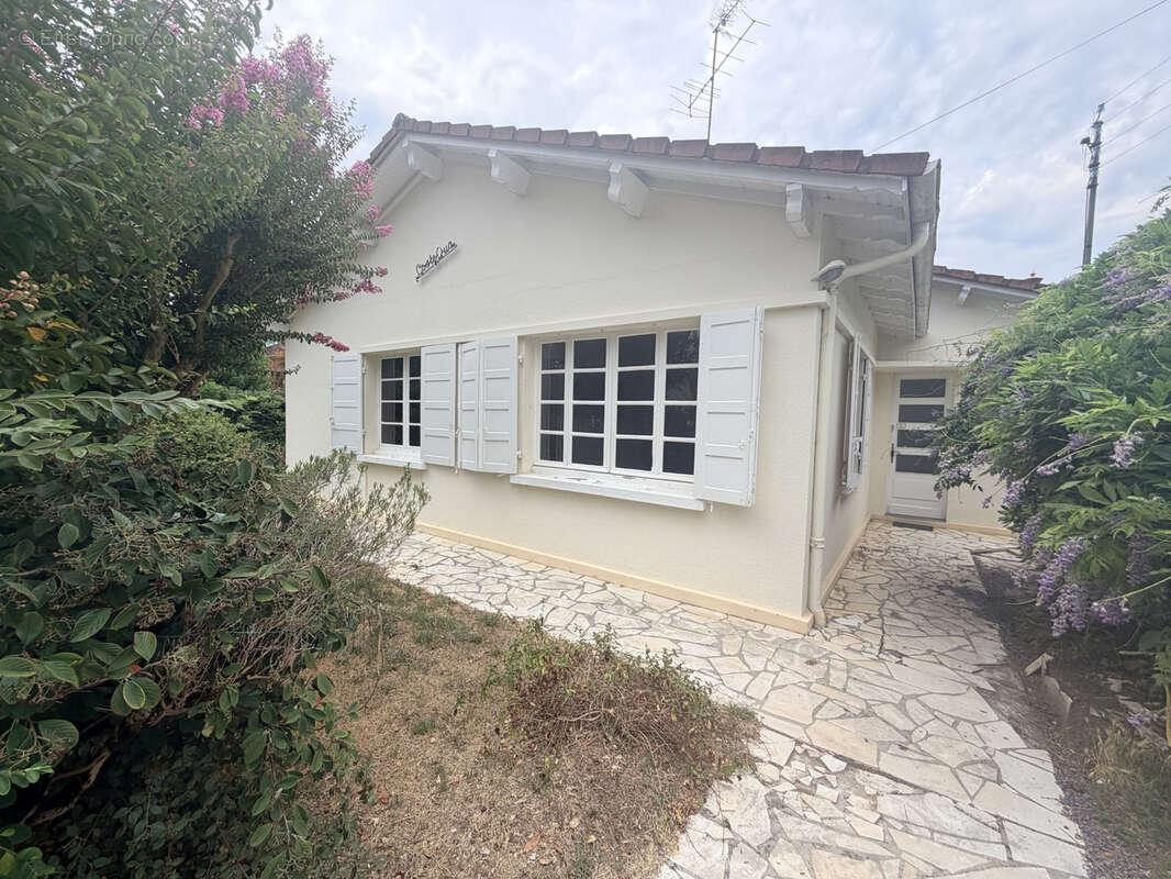 Rare sur le secteur : calme, jardin et fort potentiel - photo 10