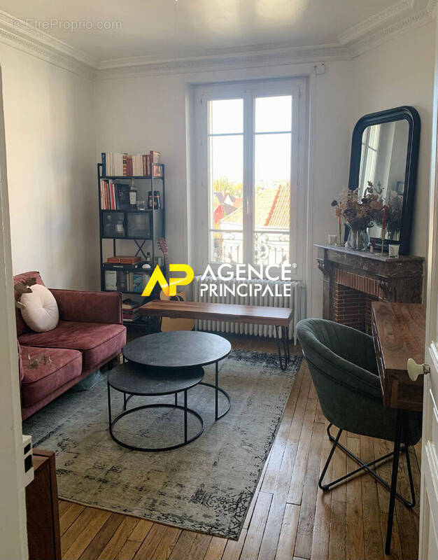 Appartement à SARTROUVILLE