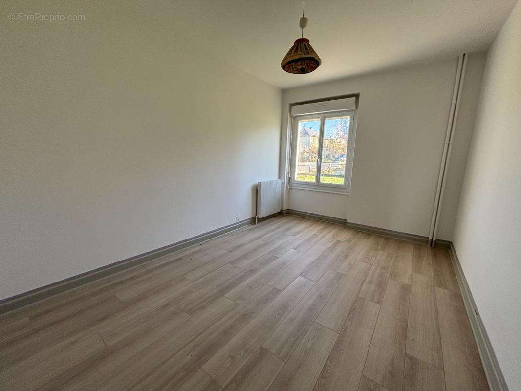 Appartement à LUBERSAC
