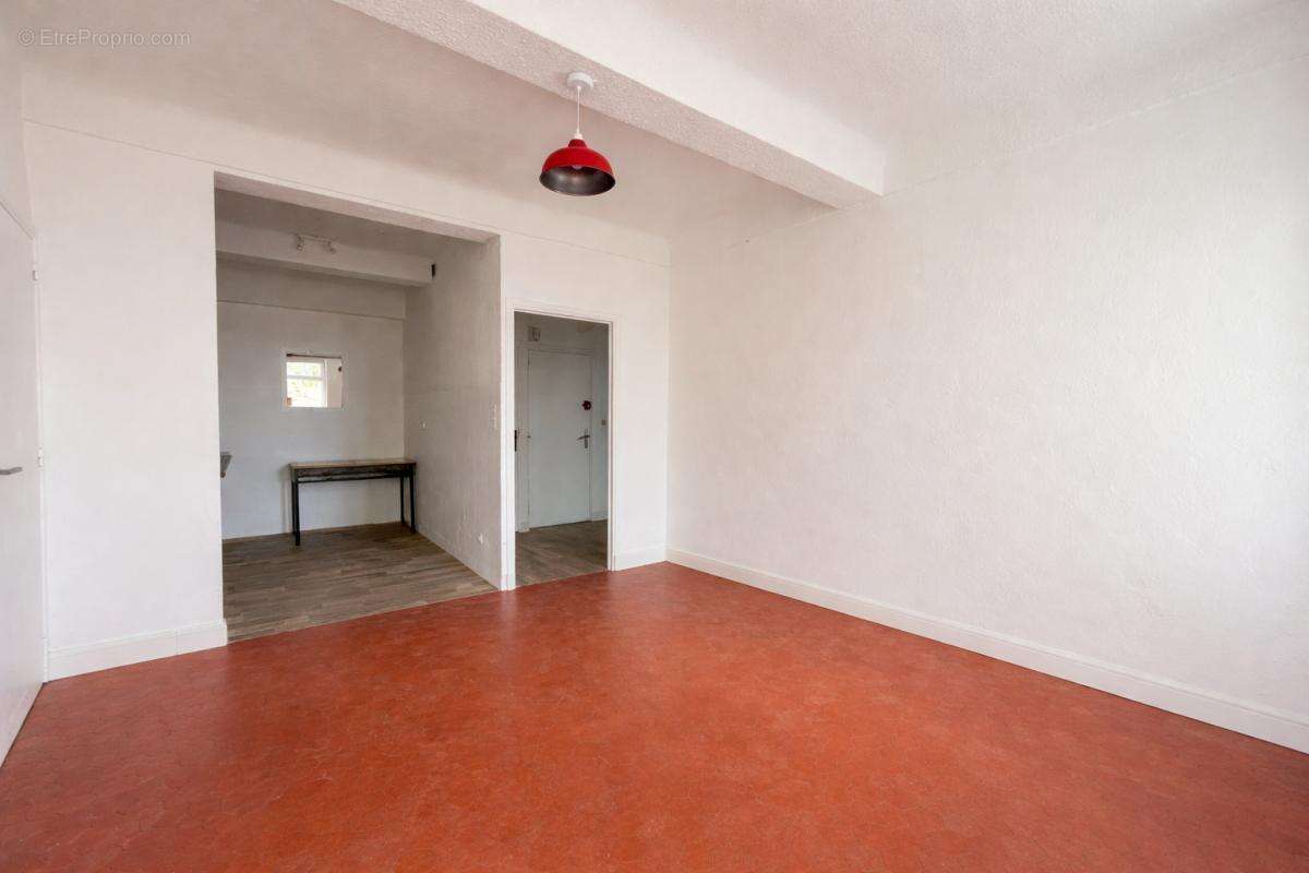 Appartement 3 pièces avec balcon filant - photo 2
