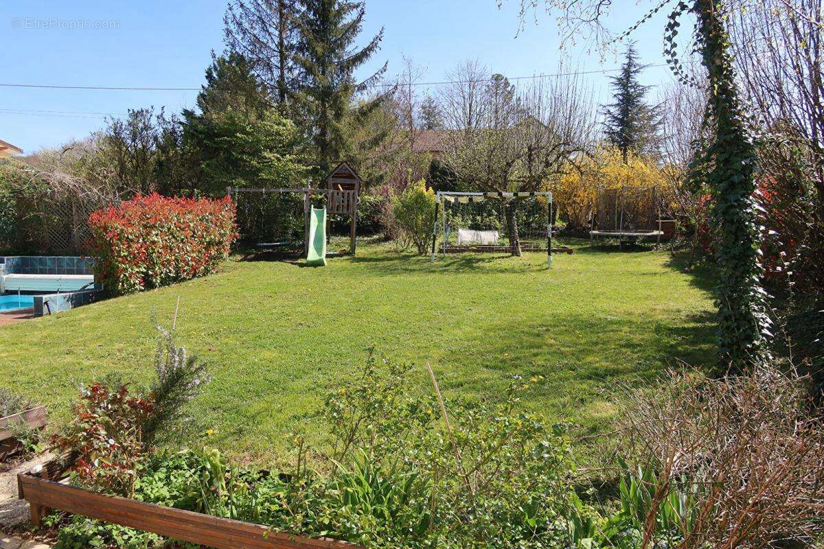 Maison à AUXON-DESSUS