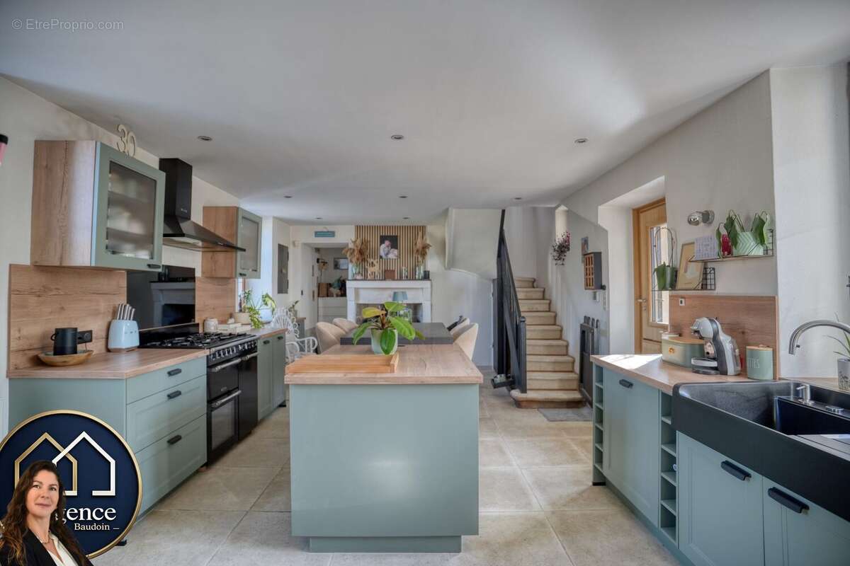 Maison 130 m² à Mondonville-Saint-Jean  - photo 2
