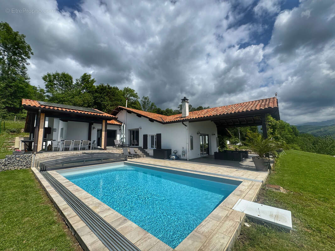 Maison à SAINT-JEAN-PIED-DE-PORT