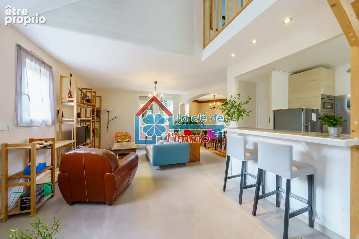 Maison 5 pièces 105 m² à vendre à Moissy-Cramayel (77550) - photo 1