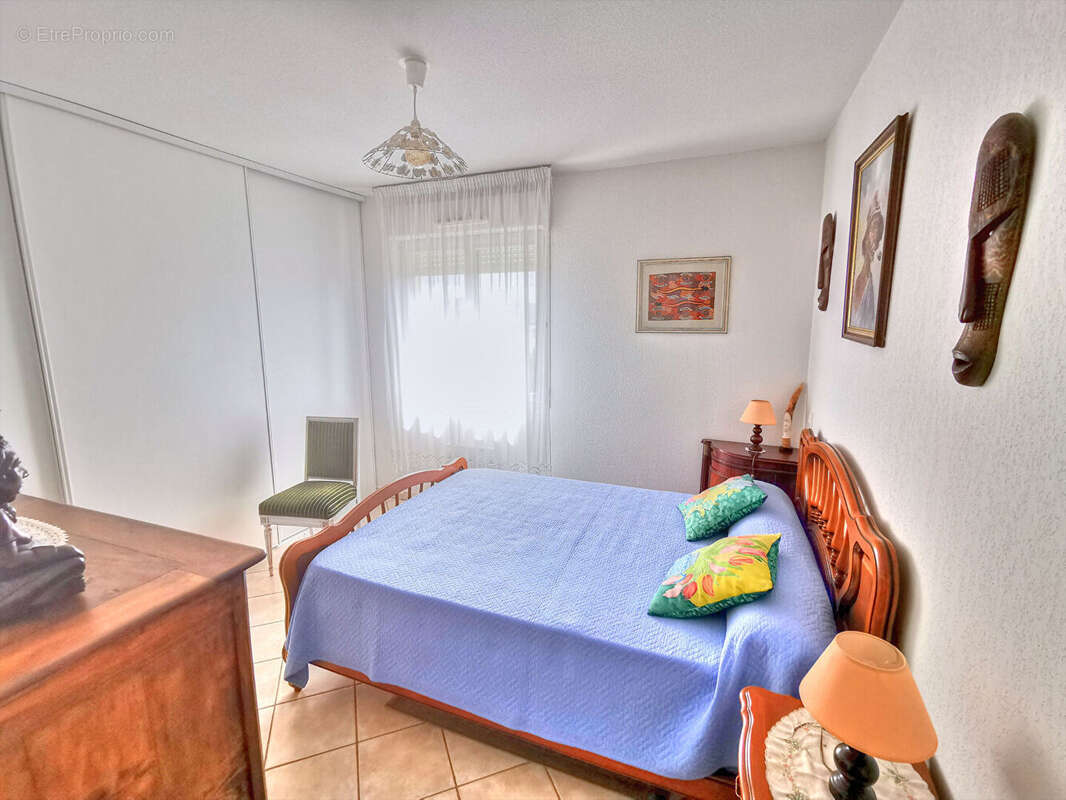 Appartement à SOLLIES-PONT