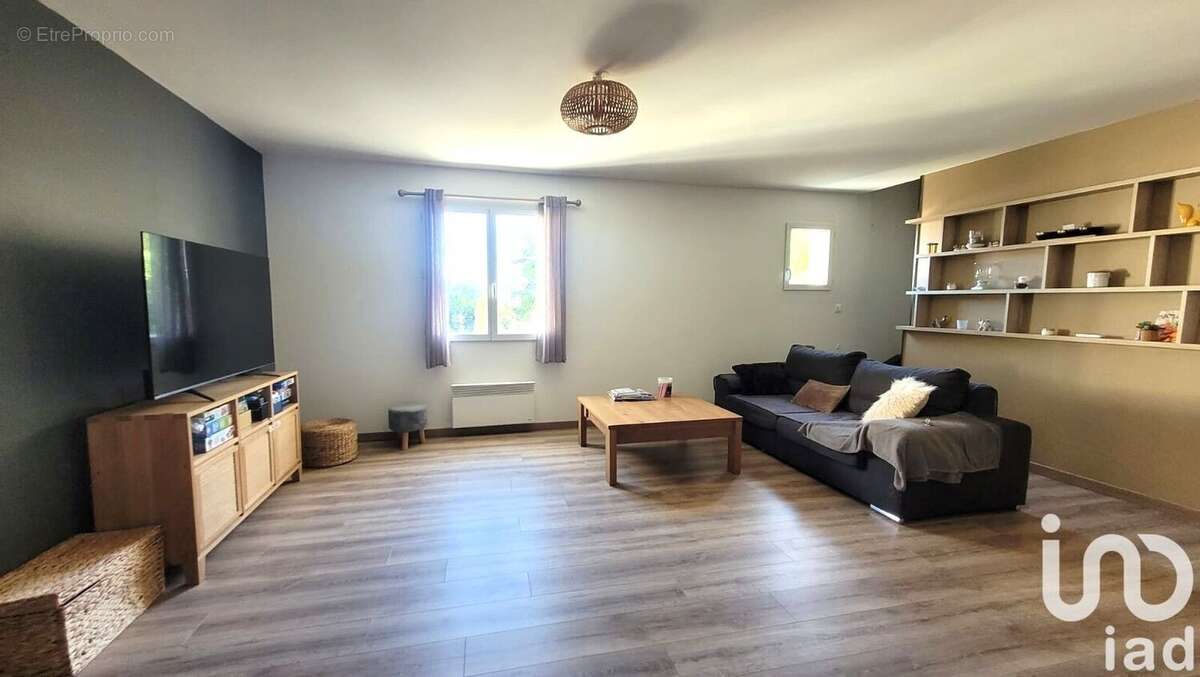 Photo 2 - Maison à CLAYE-SOUILLY