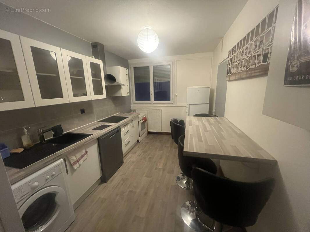 Appartement à SAINT-ETIENNE