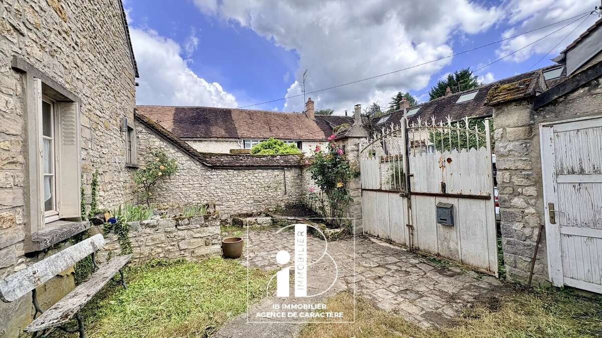 Maison à MONTIGNY-SUR-LOING
