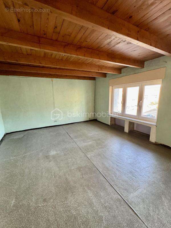 Maison à NARBEFONTAINE