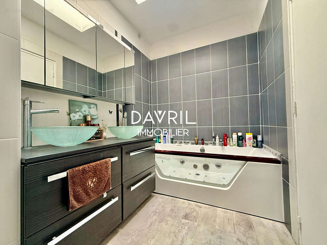 Maison à CONFLANS-SAINTE-HONORINE