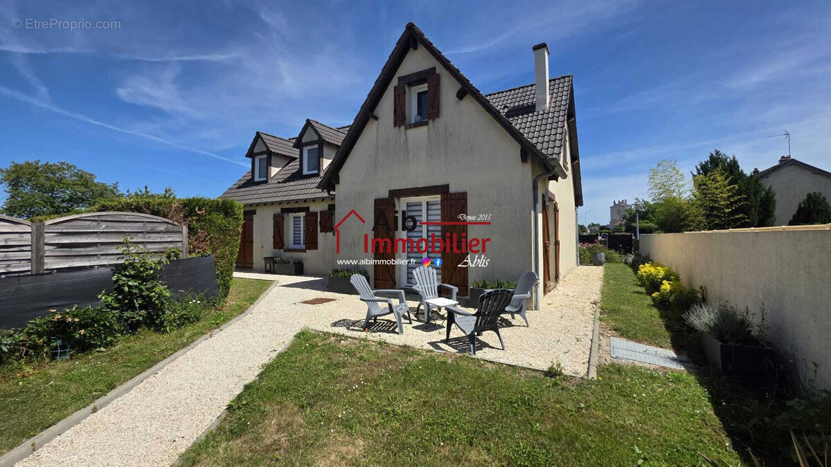 Maison à ABLIS