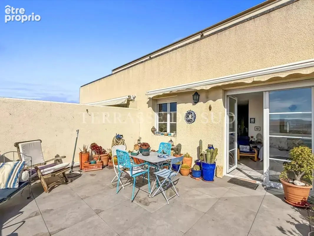 Vente Appartement T2/3 de 58 m2 LC avec Grande Terrasse, Parking Privatif et Cave - Montolivet Marseille 12 - photo 6