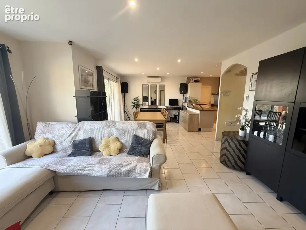 Maison de plain-pied à Villepinte : un havre de paix au cœur du Sud de la France - photo 2