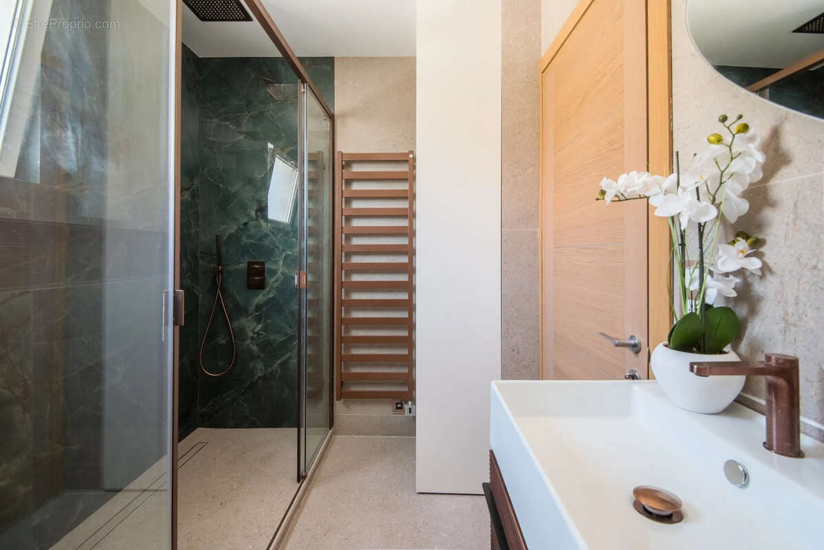 Appartement 89 m² à Nice  - photo 14