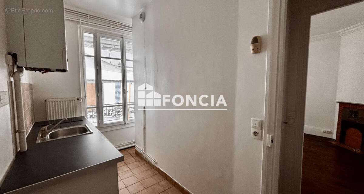 Appartement à PARIS-19E