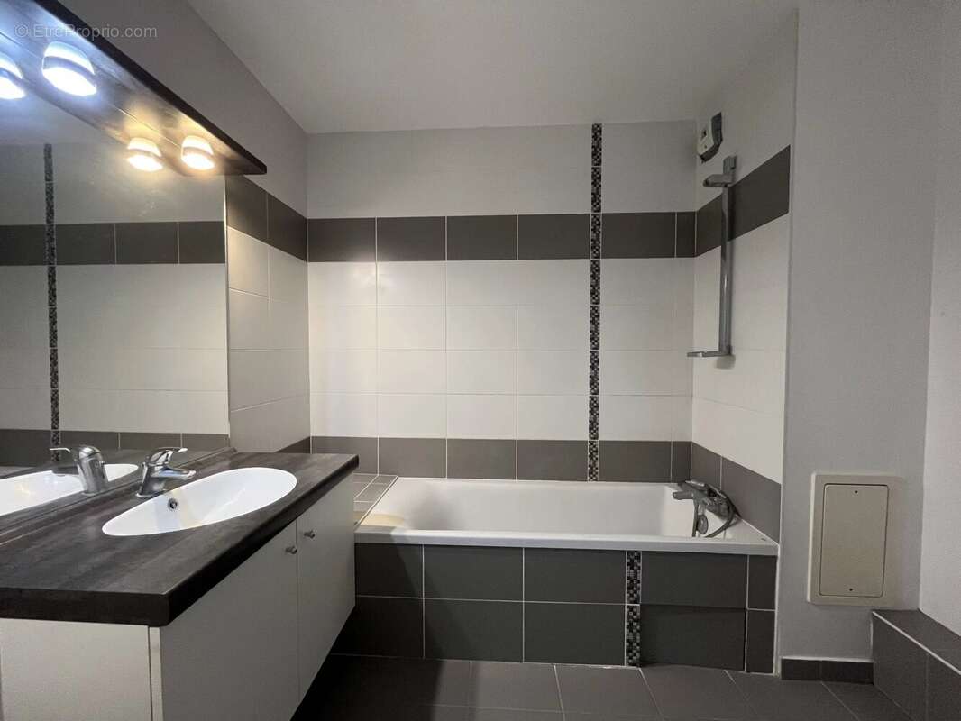 Appartement à IRIGNY