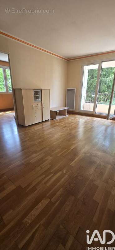 Photo 2 - Appartement à VIRY-CHATILLON