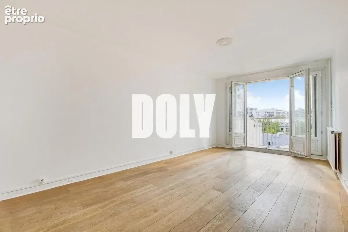 Appartement à PARIS-11E