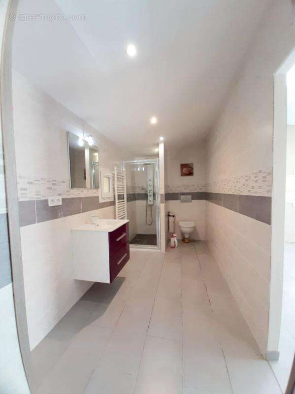 Maison à JONQUIERES