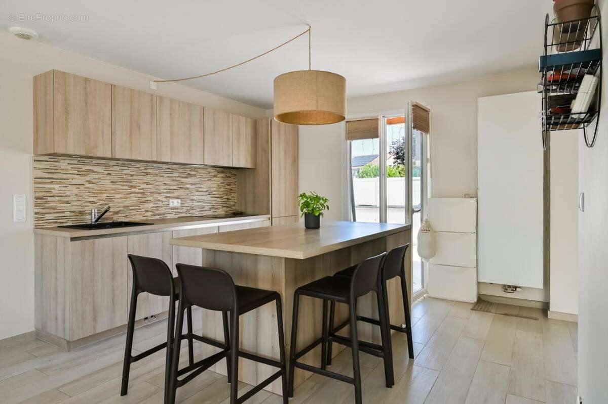 Maison à MARCY-L'ETOILE