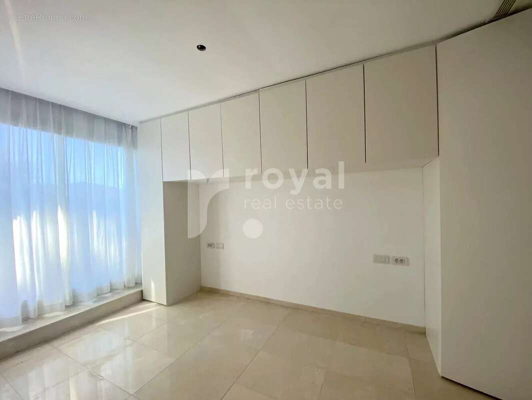 Appartement à MANDELIEU-LA-NAPOULE