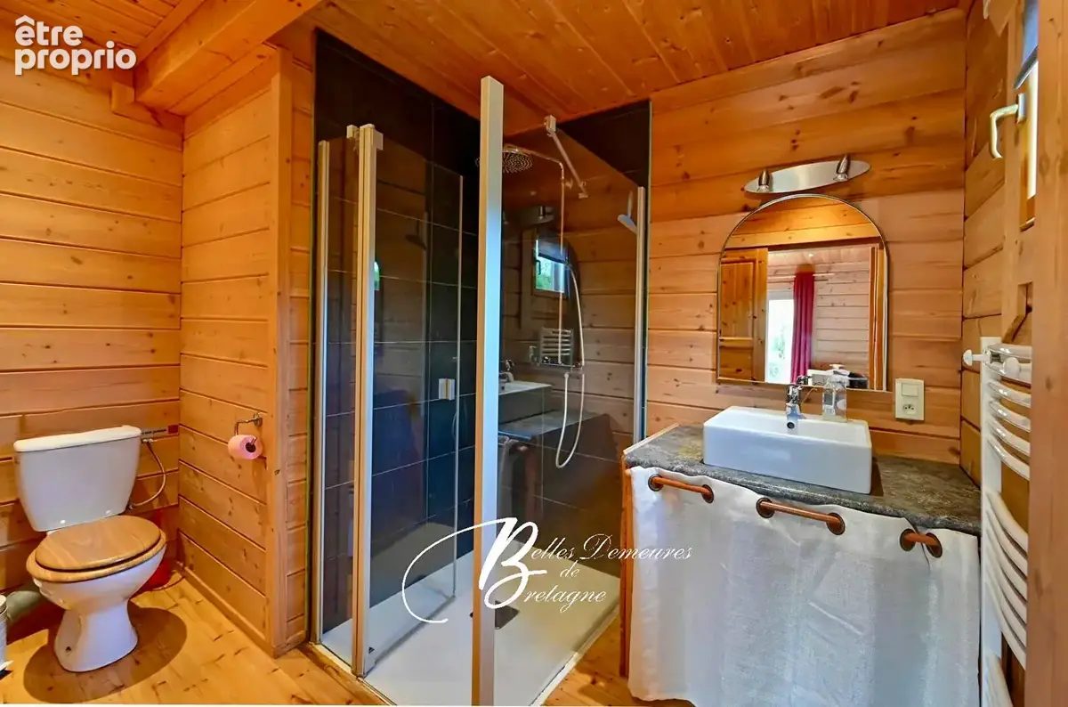 A vendre Maison en bois à Penvénan aux prestations haut de gamme avec piscine intérieure, à 800 m de la plage de Port-Blanc - photo 11