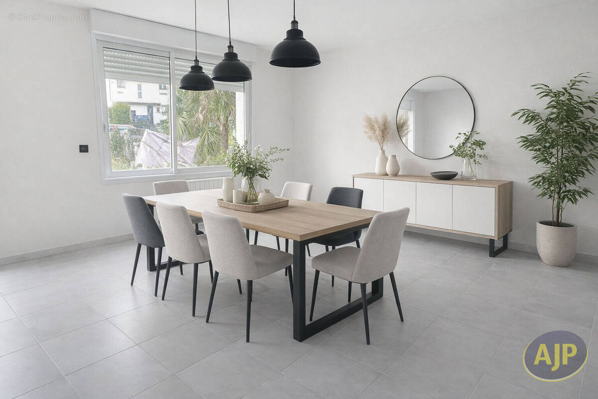 Maison à SAINT-MACAIRE-EN-MAUGES