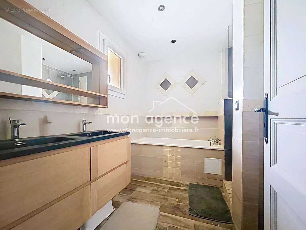 A Rouvray-Catillon, Maison de plain-pied - Double Garage - photo 6