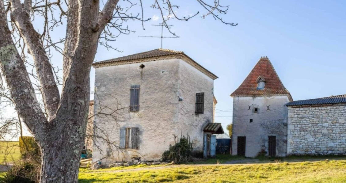 Maison à BOURG-DE-VISA