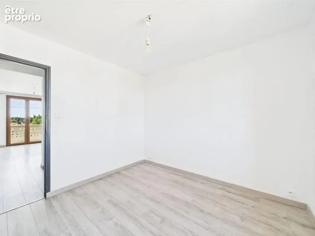 EXCLUSIVITE // AVIGNON EM // Appartement avec garage fermé de - photo 7