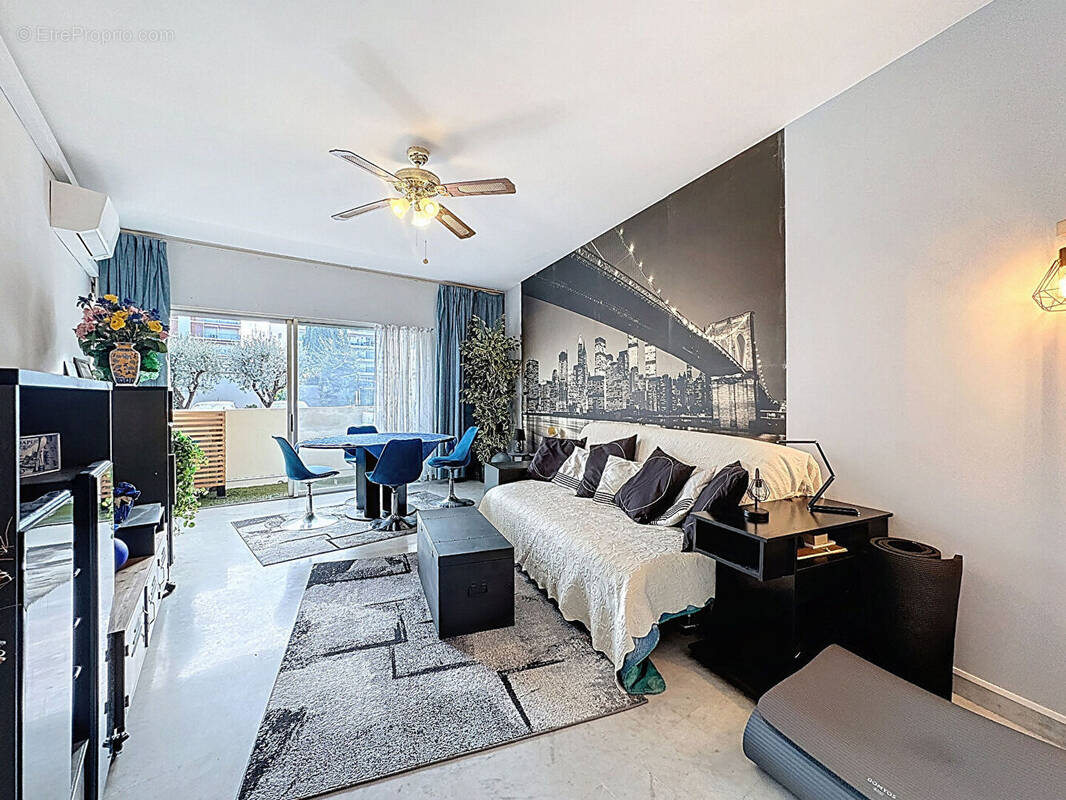 Appartement à ROQUEBRUNE-CAP-MARTIN