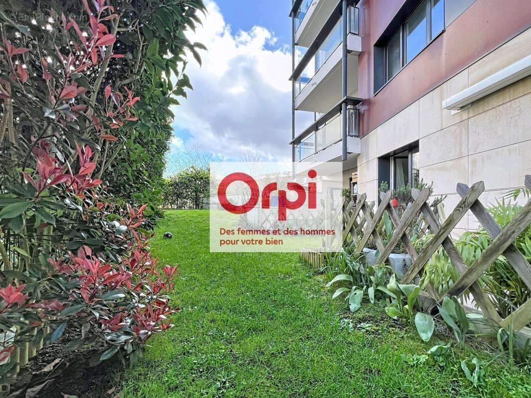 Appartement à ISSY-LES-MOULINEAUX