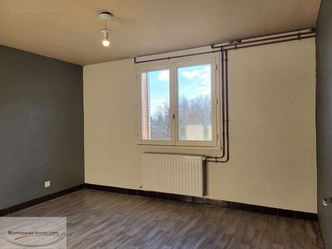 Maison à PONT-DE-VAUX