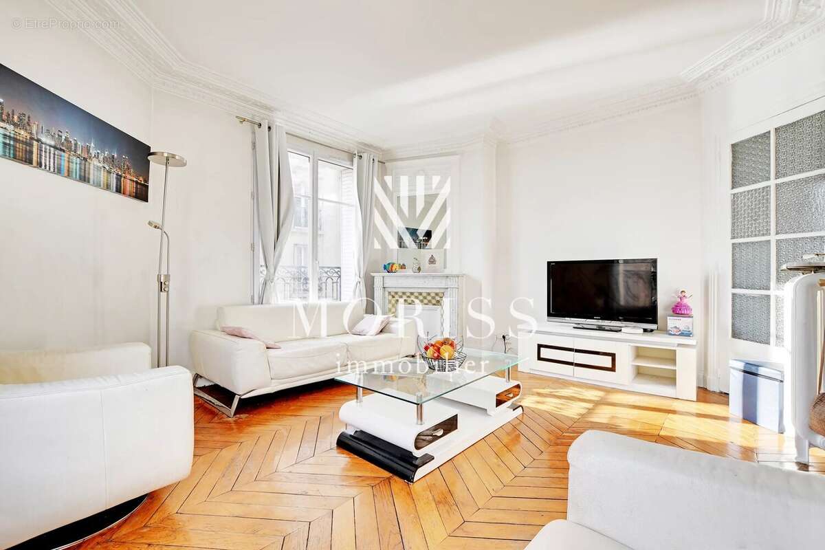 Appartement à PARIS-18E